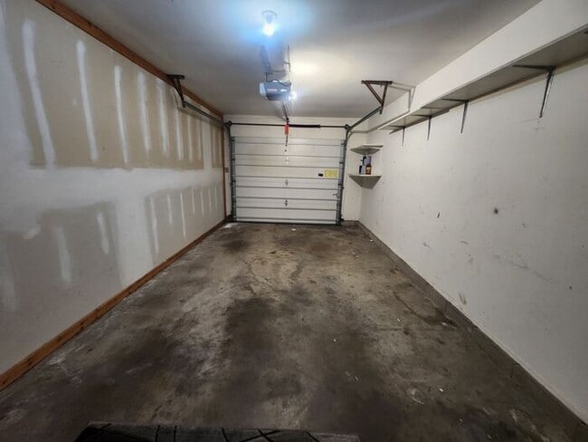 Building Photo - 3 Bedroom 2 Bath Condo Near Honey Creek Co...