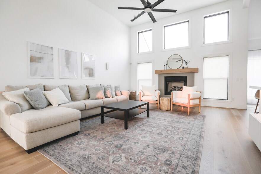 Building Photo - 2010 Merlin Dr