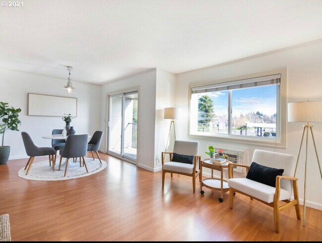 Building Photo - 6600 SE Division St