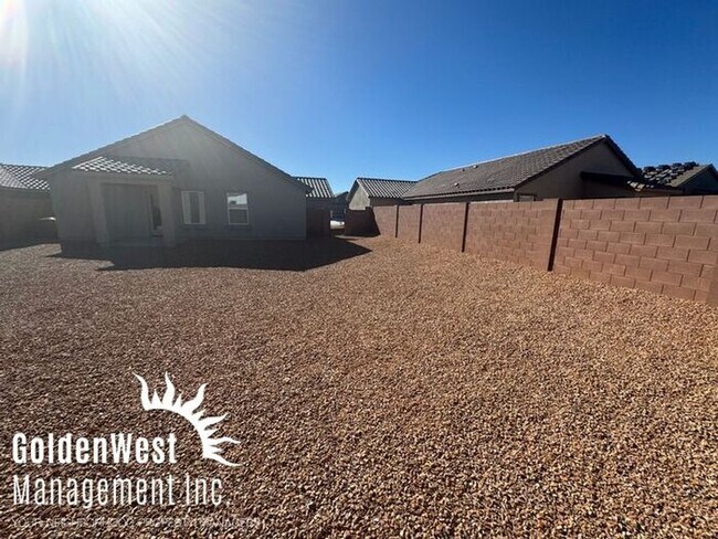 Building Photo - Beautiful 3Bdm 2Ba Home in the Community of Vail