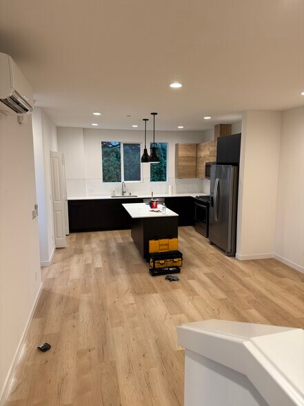 Building Photo - 2168 N 185th St