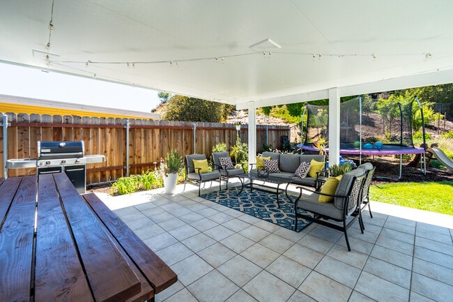 Building Photo - 3610 Marlesta Dr