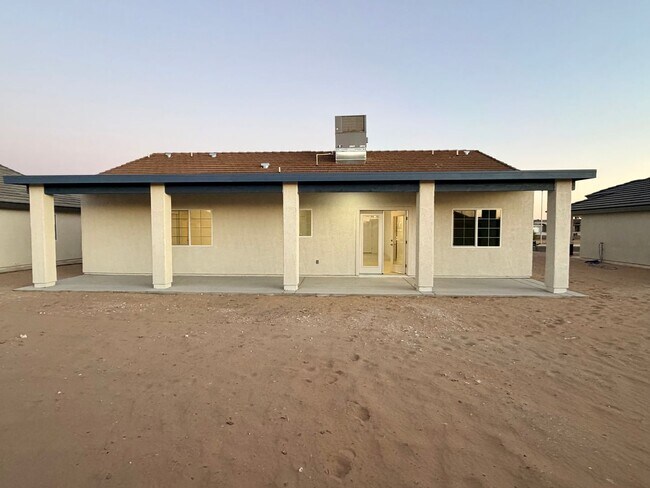 Building Photo - Brand New Three Bedroom Two Bath Home !!!