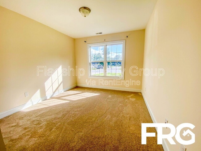 Building Photo - 116 Mill Stone Dr