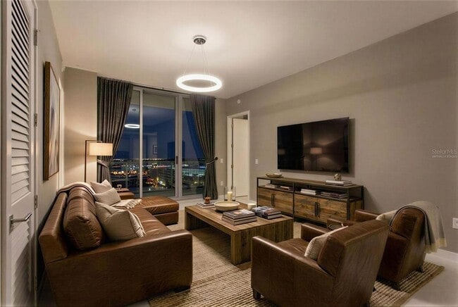 Building Photo - 400 Central Ave