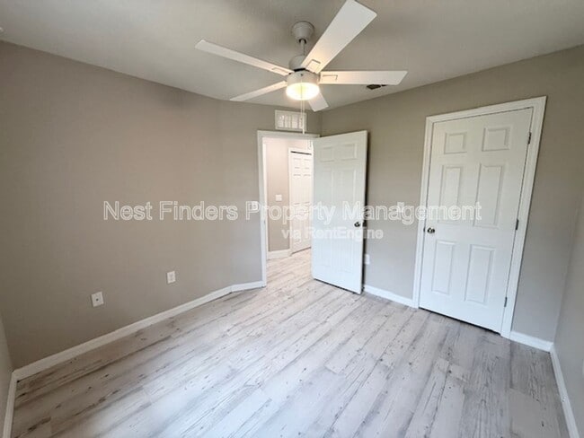 Building Photo - 7028 Beauhaven Ct