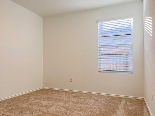 Building Photo - 603 Waterway Ave