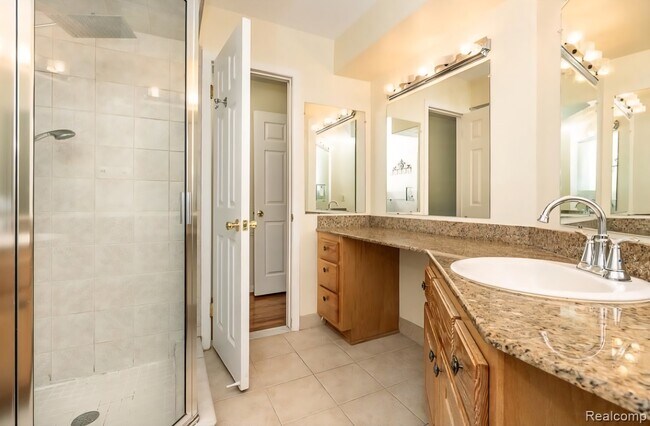 Building Photo - 1760 Trailwood Path