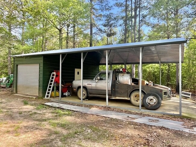 Building Photo - 3130 Fas 677