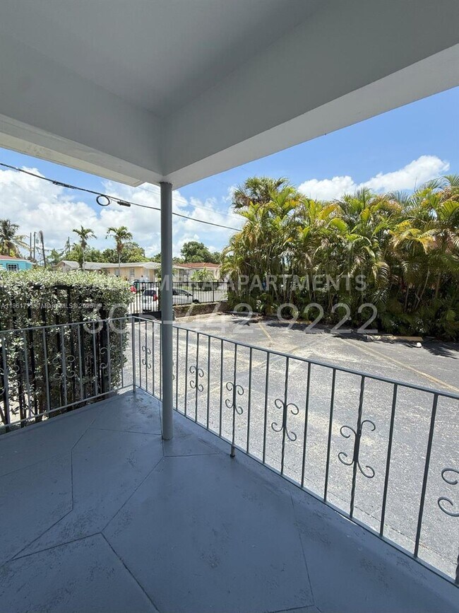 Building Photo - 3100 W Flagler St