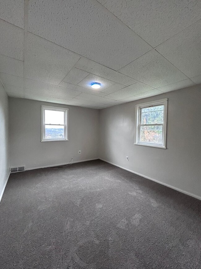 Building Photo - roc2107