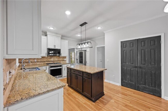 Building Photo - 3993 Ironhill Ln