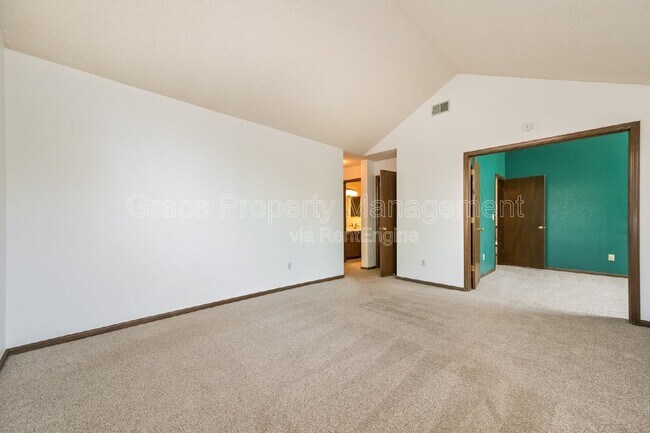 Building Photo - 5863 W Atlantic Pl