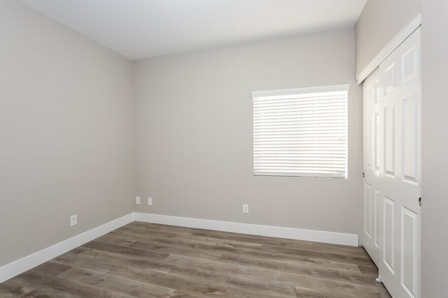 Building Photo - 3802 Caribbean Blue Ave