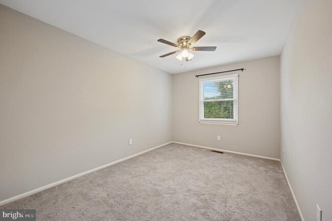 Building Photo - 290 Birch Dr
