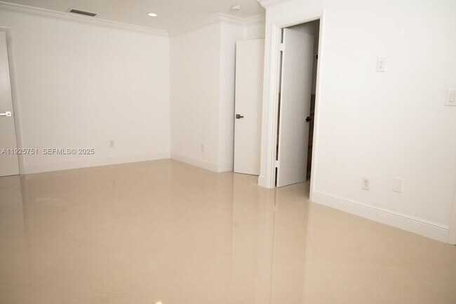 Building Photo - 13761 SW 84th St