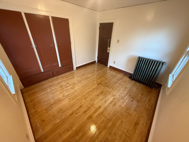 Building Photo - 2628-2630 N 48th St,