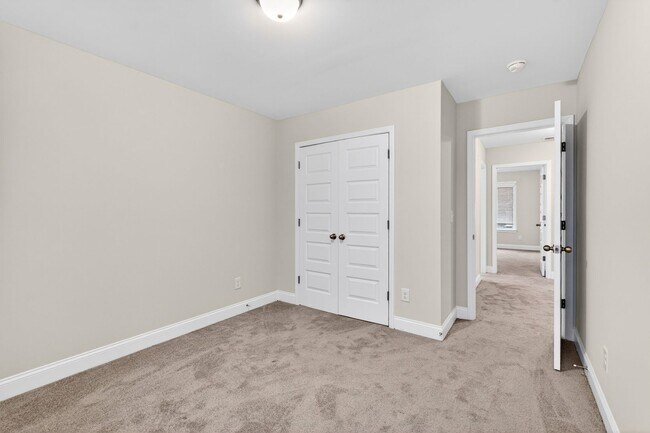 Building Photo - 4 BEDROOM SINGLE FAMILY HOME IN BRASELTON!