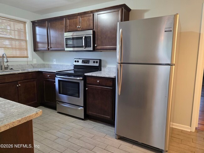 Building Photo - 1265 Donald St