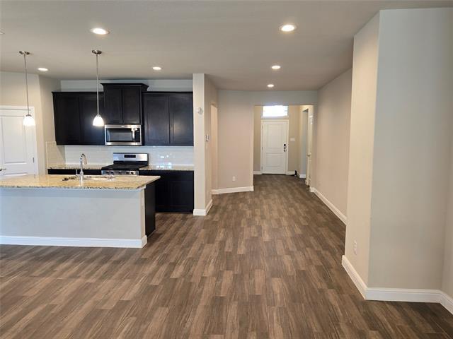 Building Photo - 1233 Bosque Ln