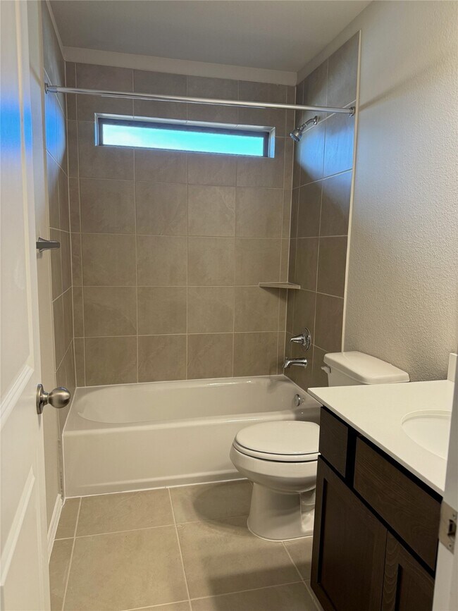 Building Photo - 31965 Retama Rnch Dr