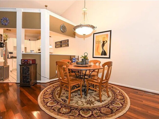 Building Photo - Lease OR Lease to Own