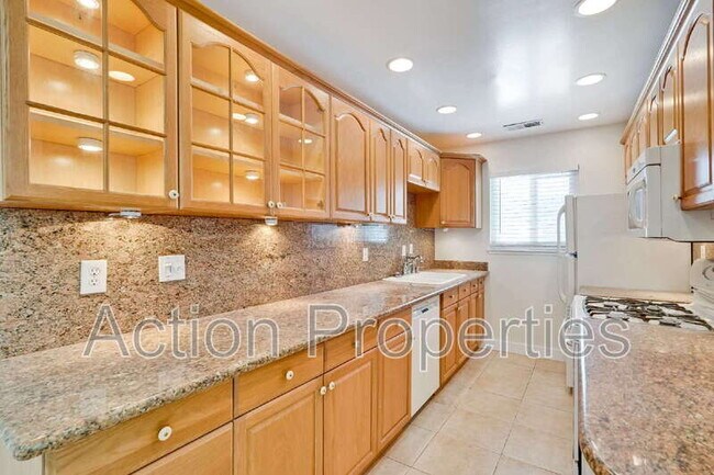 Building Photo - 2280 Brentwood Ct