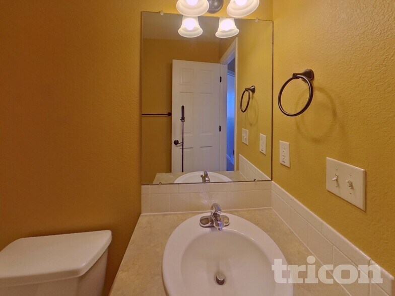 Building Photo - 2212 72nd Ave Ct