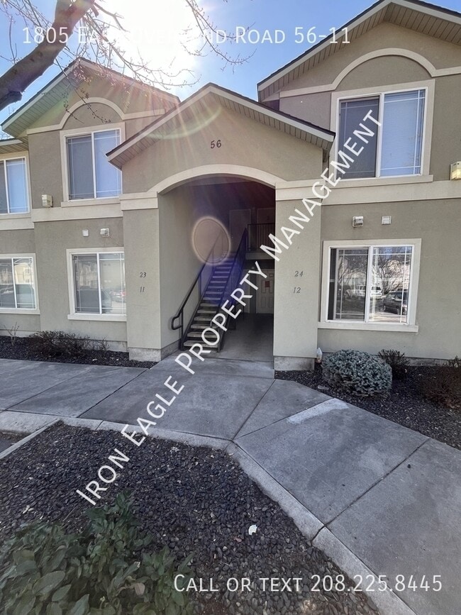 Building Photo - 1805 E Overland Rd