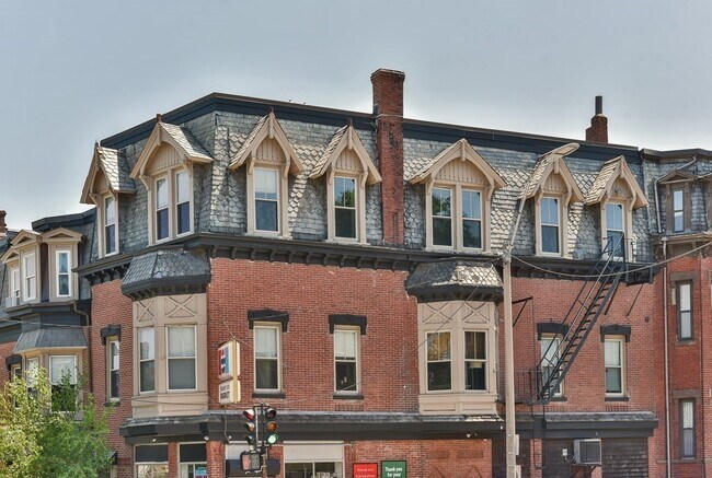 Building Photo - 3 Savin Hill Ave