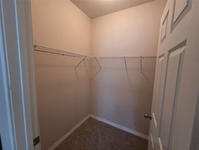 Building Photo - 3045 Marina Bay Dr