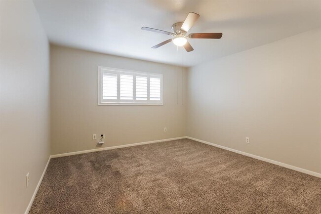 Building Photo - 2223 Masters Ln