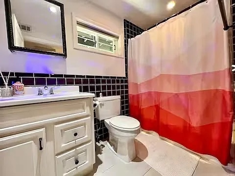 Building Photo - 2597 Dearborn Dr