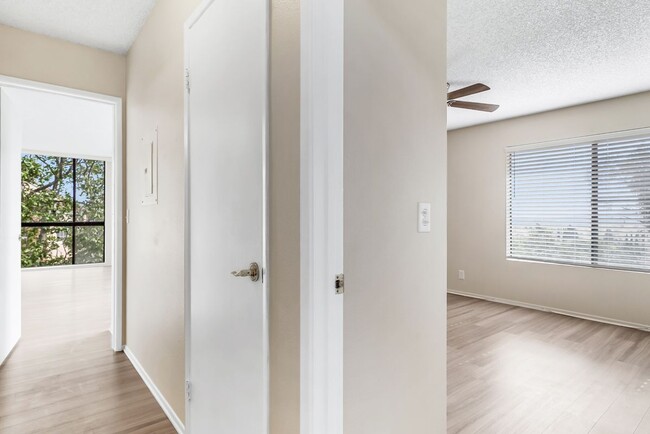 Building Photo - 401 Arundell Cir
