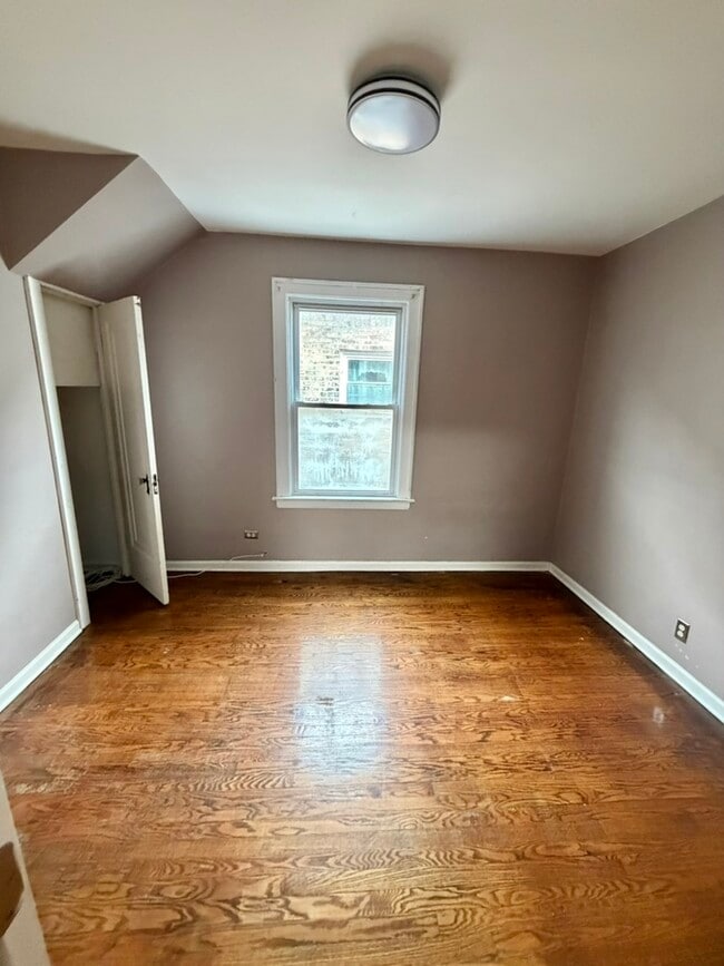 Building Photo - 4727 S Harding Ave