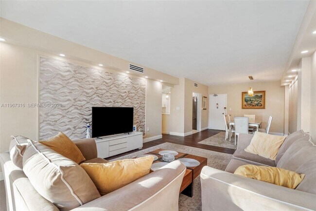 Building Photo - 1985 S Ocean Dr