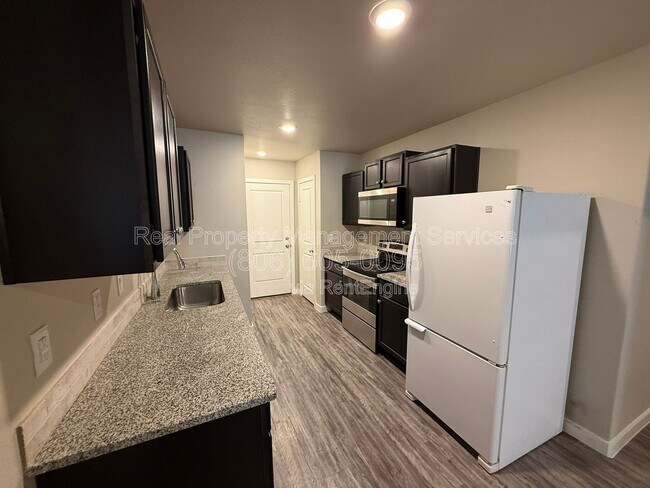 Building Photo - 7530 33rd Pl