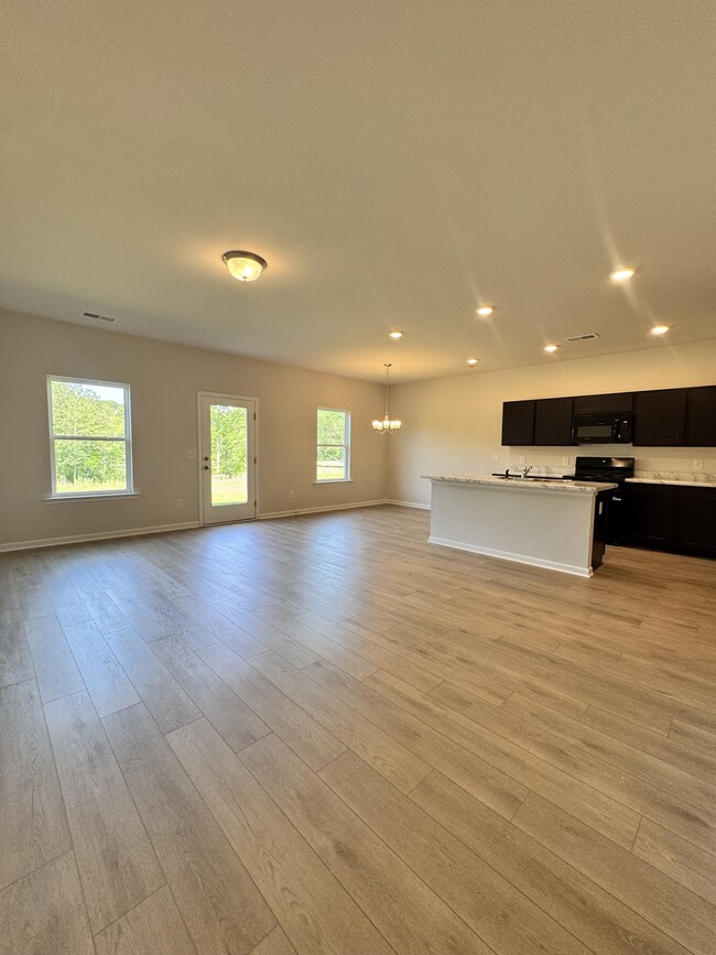 Building Photo - 3186 Sayers Rd