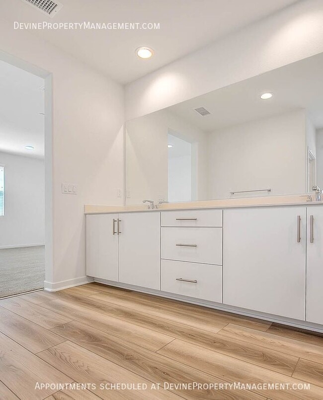 Building Photo - 7030 Aloe Ln