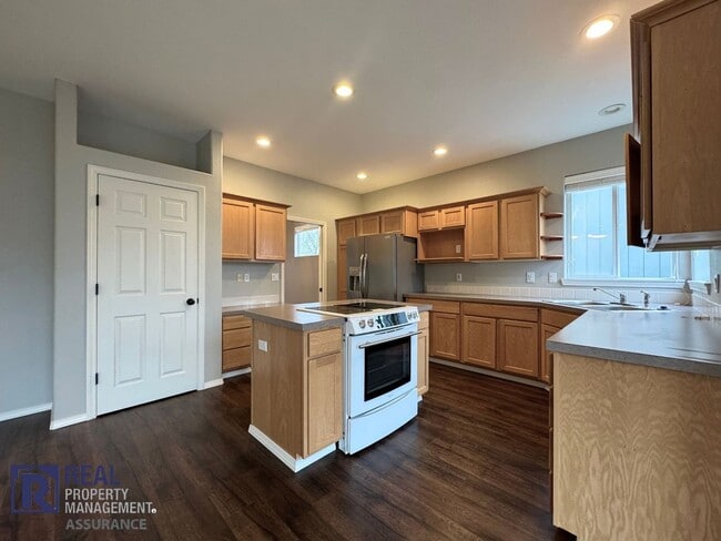 Building Photo - Spacious 5-Bedroom Home in Desirable Autumn Crest – Beaverton!!