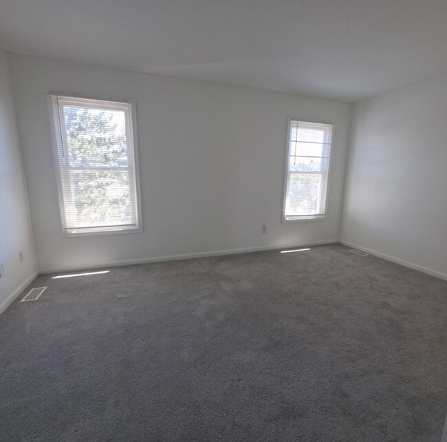 Building Photo - 8114 Chester Pkwy