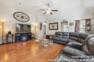 Building Photo - 5018 Italica Rd
