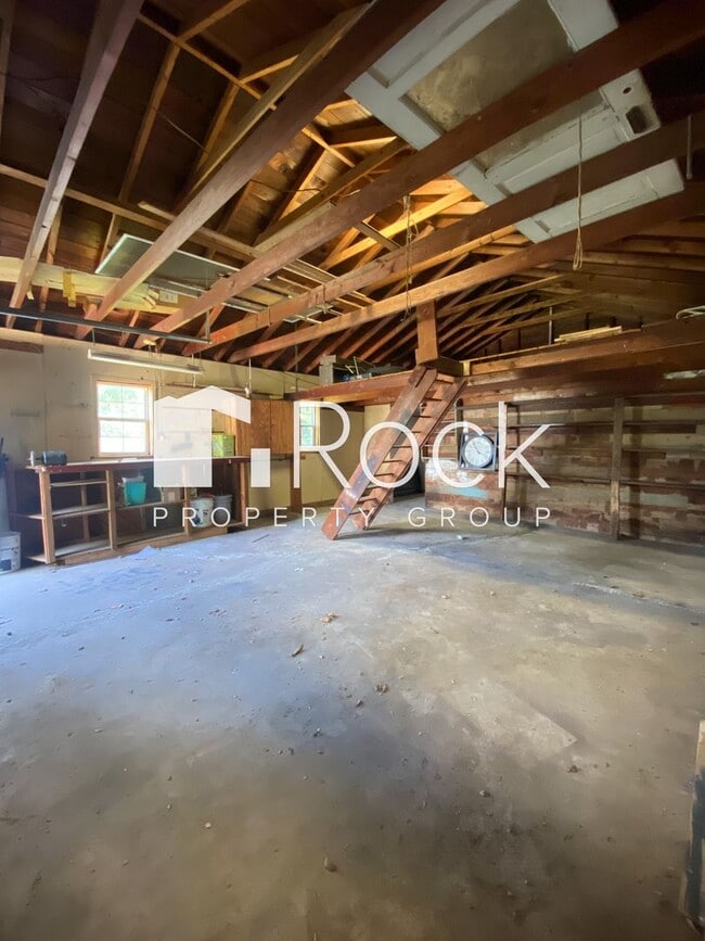 Building Photo - Remodeled 3 Bedroom Bungalow in OKC's Plaza District *Half Off 1st Month's Rent*