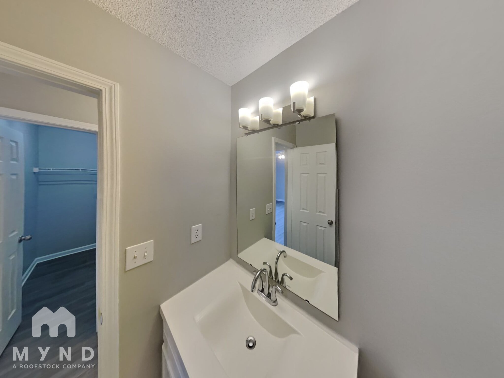 Building Photo - 12640 Tucker Crossing Ln