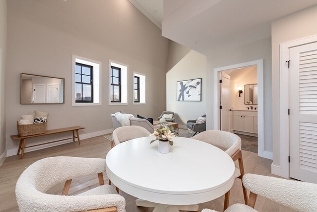 Building Photo - 4-8 Franklin St