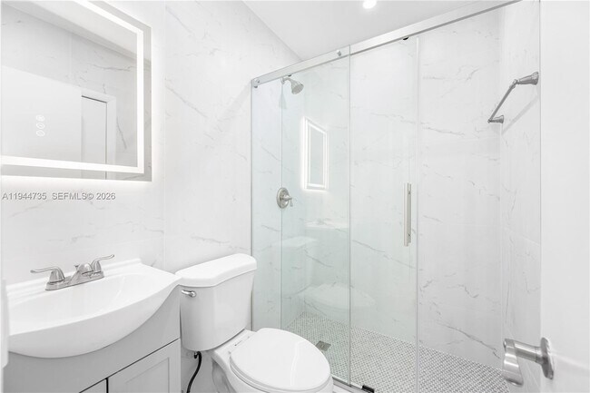 Building Photo - 3855 SW 87th Pl