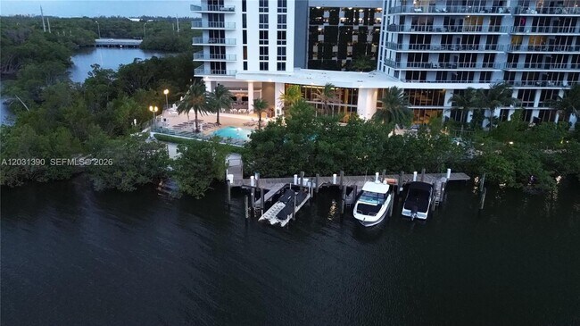 Building Photo - 16385 Biscayne Blvd