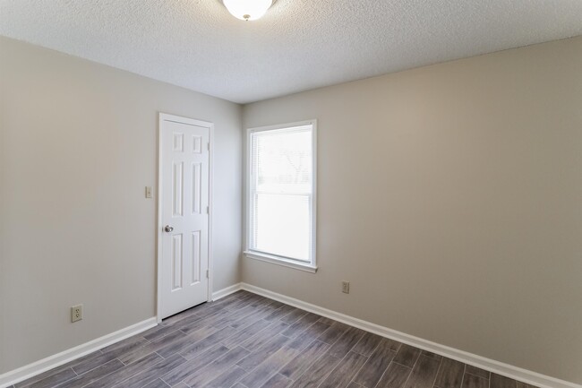 Building Photo - 8247 Timber Creek Dr