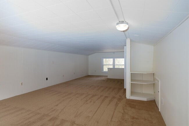 Building Photo - 1190 Blue Creek Rd