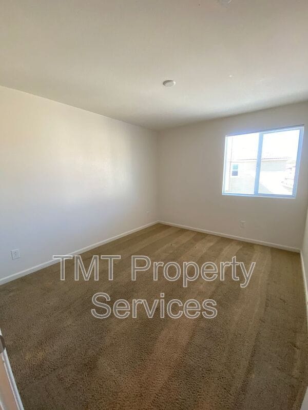 Building Photo - 5471 Westhampton Way